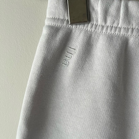 Tna AiryAF High Waisted Fleece Sweat Short Size XS - Picture 5 of 9